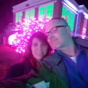 Meet your Posher, Lorie